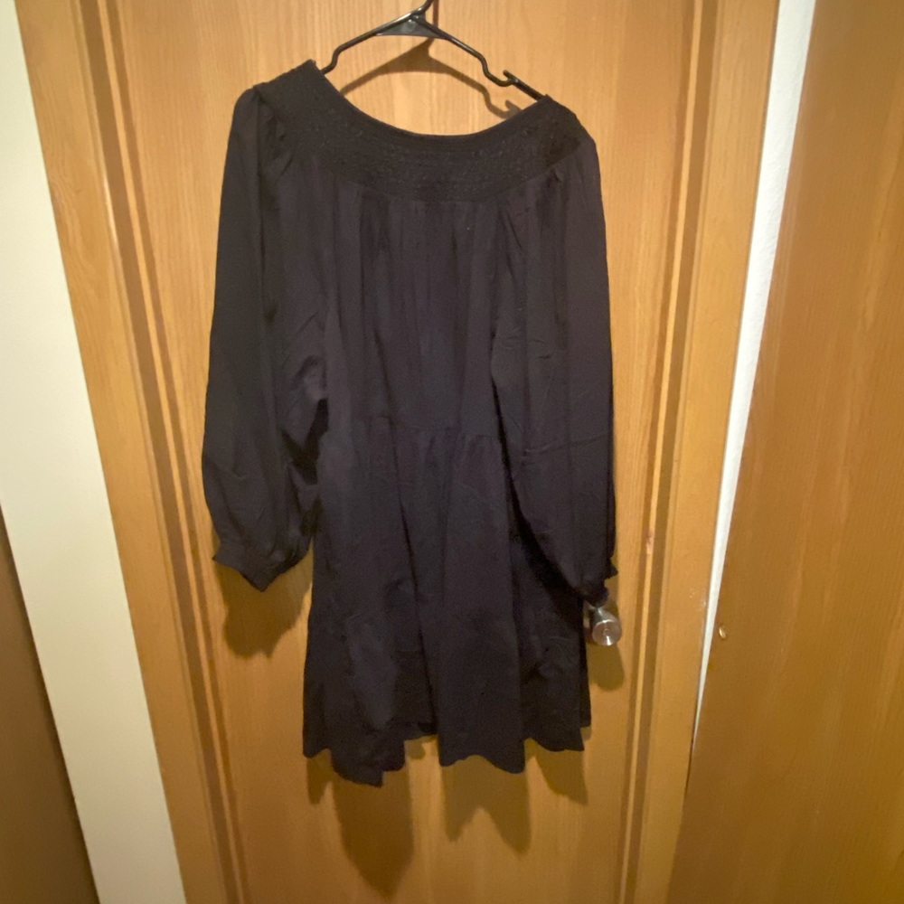 Black long sleeve dress